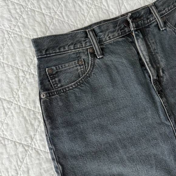 Levi’s Gray Denim Mini Pencil Skirt - Picture 2 of 9